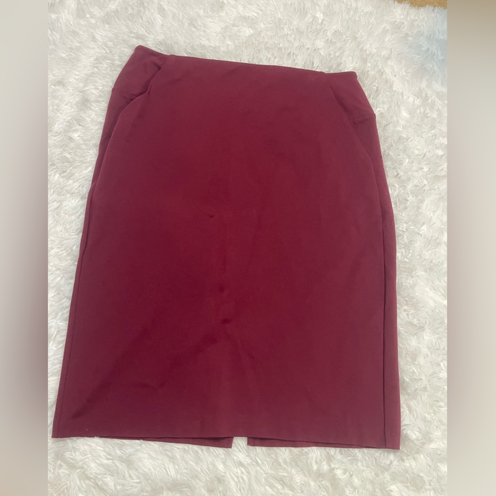 Halogen burgundy stretchy mini pencil skirt woman’s size 1 XL